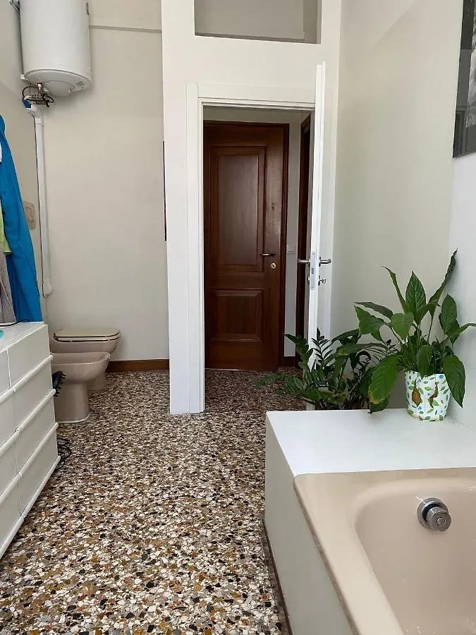 Appartamento Al Centro Di Venezia 6 Posti Letto